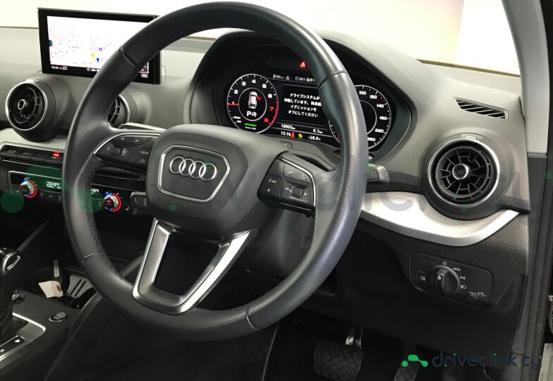 Audi Q2 Black