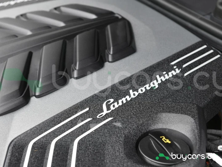 Lamborghini Urus Синий