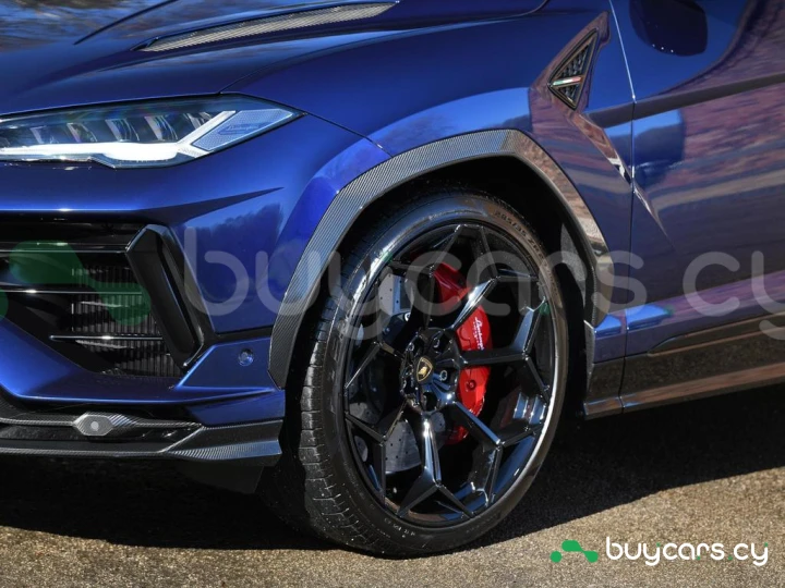 Lamborghini Urus Синий