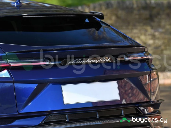 Lamborghini Urus Синий