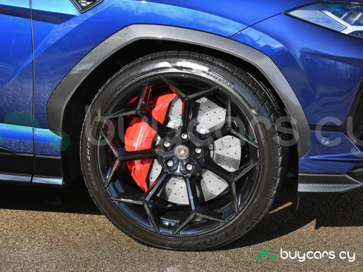 Lamborghini Urus Синий