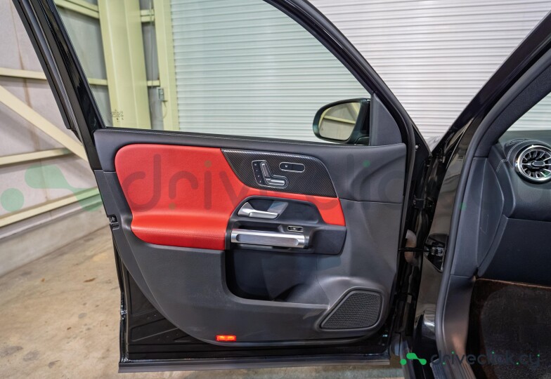 Mercedes GLB-class Black