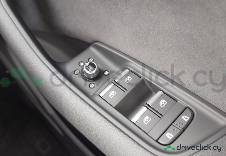Audi Q7 Grey
