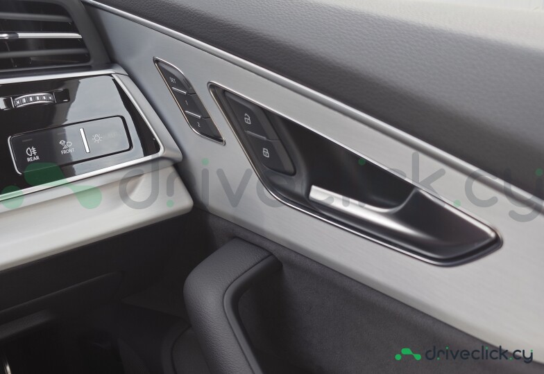 Audi Q7 Grey