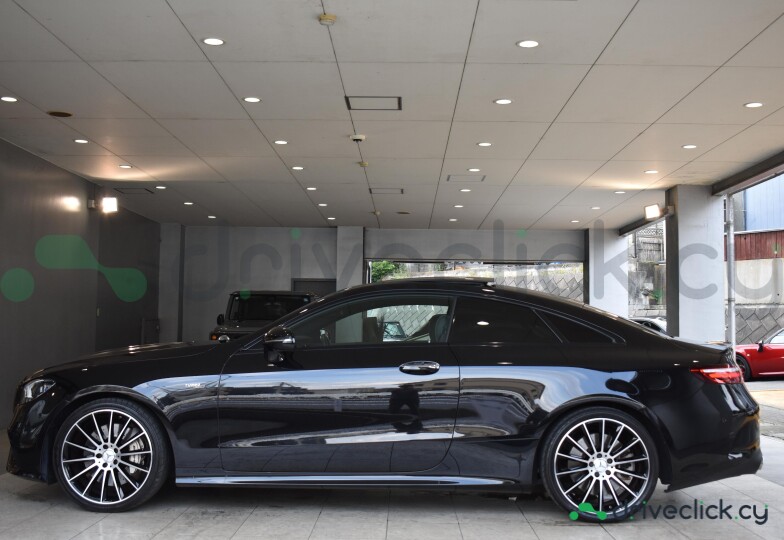 Mercedes E-class Black