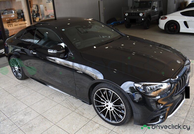 Mercedes E-class Black