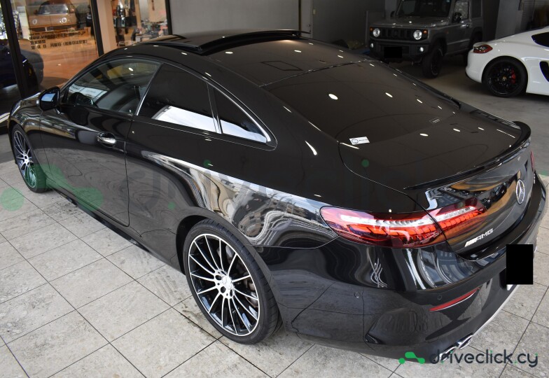 Mercedes E-class Black