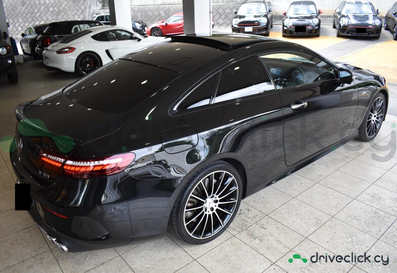 Mercedes E-class Black