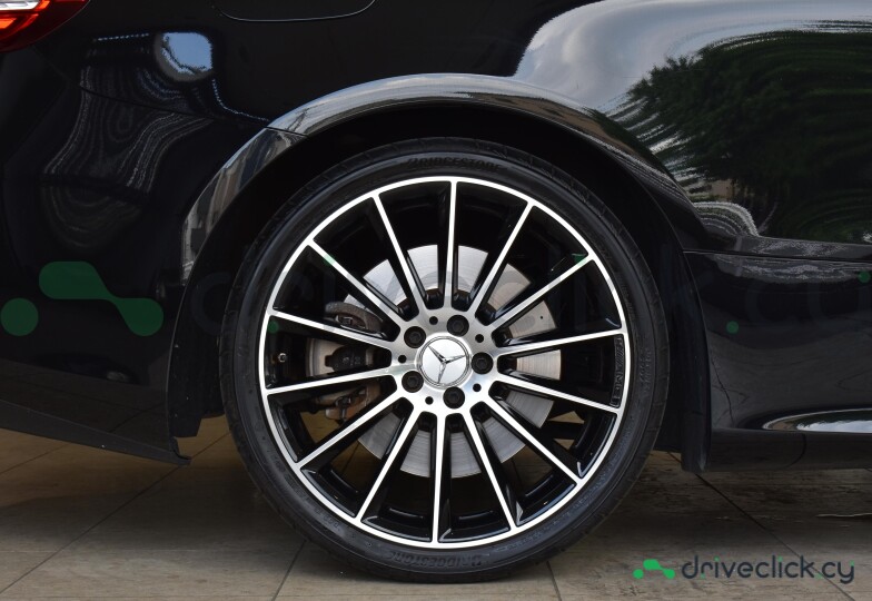 Mercedes E-class Black