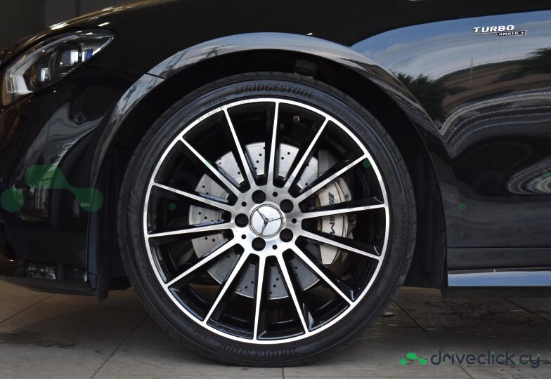 Mercedes E-class Black