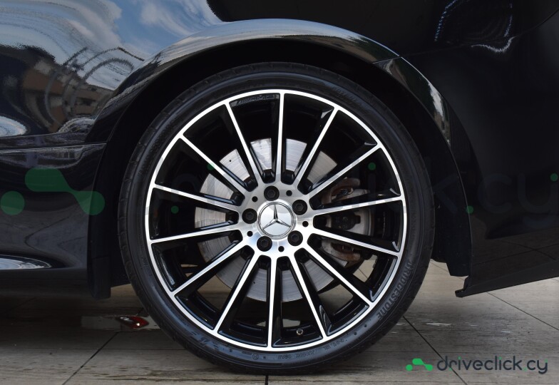 Mercedes E-class Black
