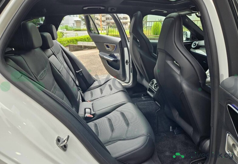 Mercedes C-class White