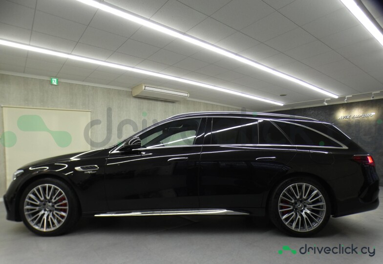 Mercedes E-class Black