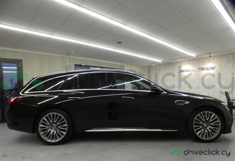 Mercedes E-class Black