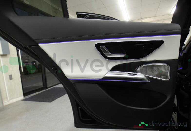 Mercedes E-class Black