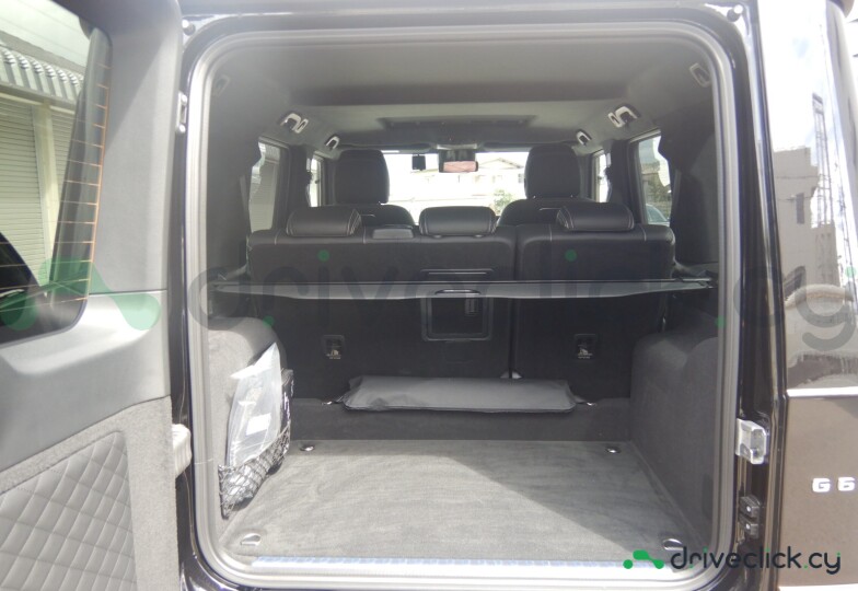 Mercedes G-class Black
