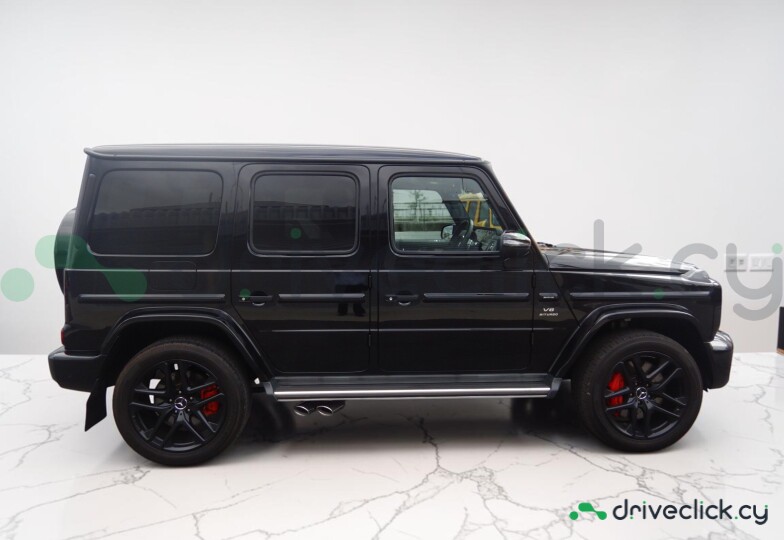 Mercedes G-class Black
