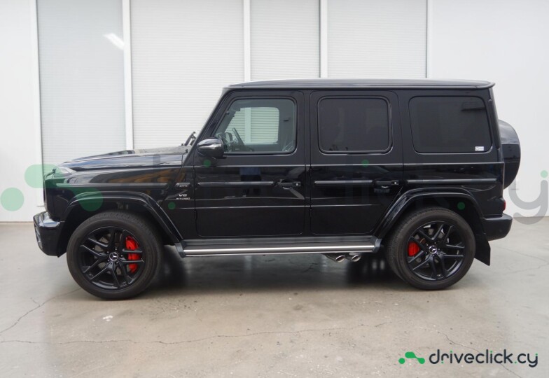 Mercedes G-class Black