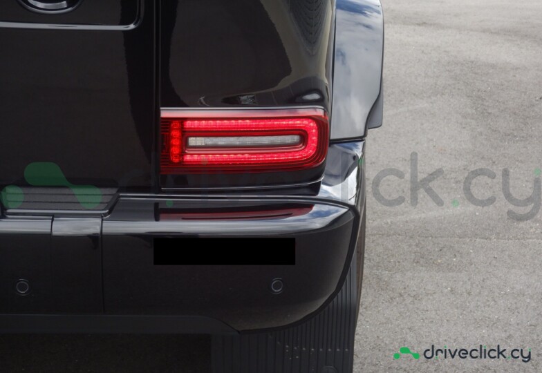 Mercedes G-class Black