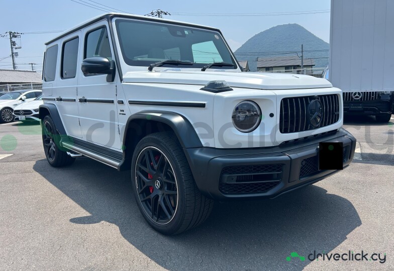 Mercedes G-class White