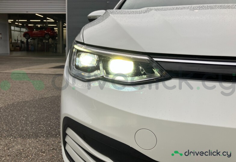 Volkswagen Golf White