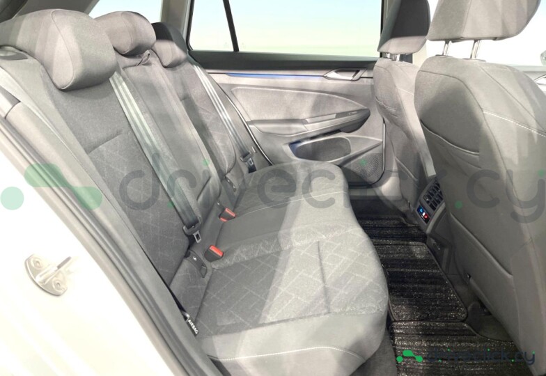 Volkswagen Golf White