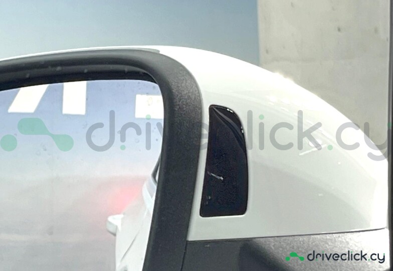 Volkswagen Golf White