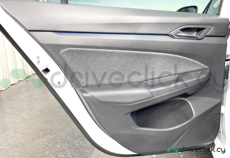 Volkswagen Golf White