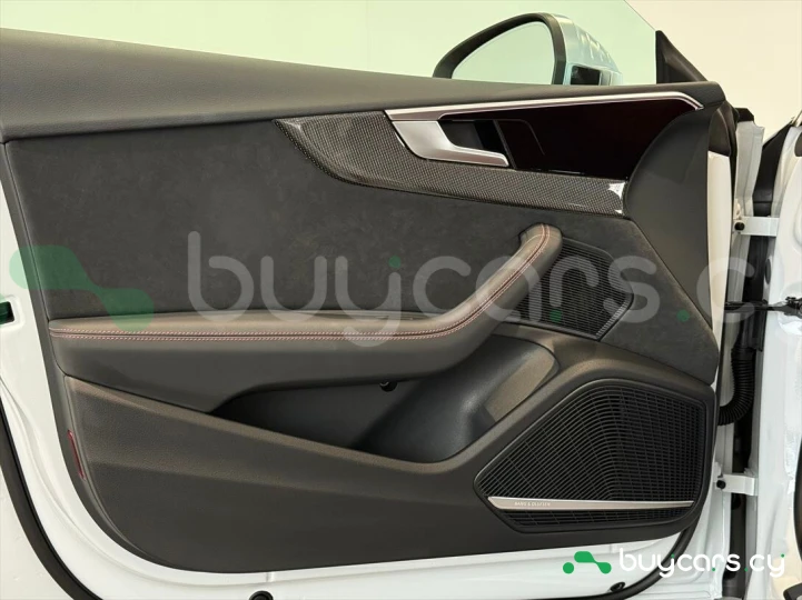 Audi S5 Sportback Белый