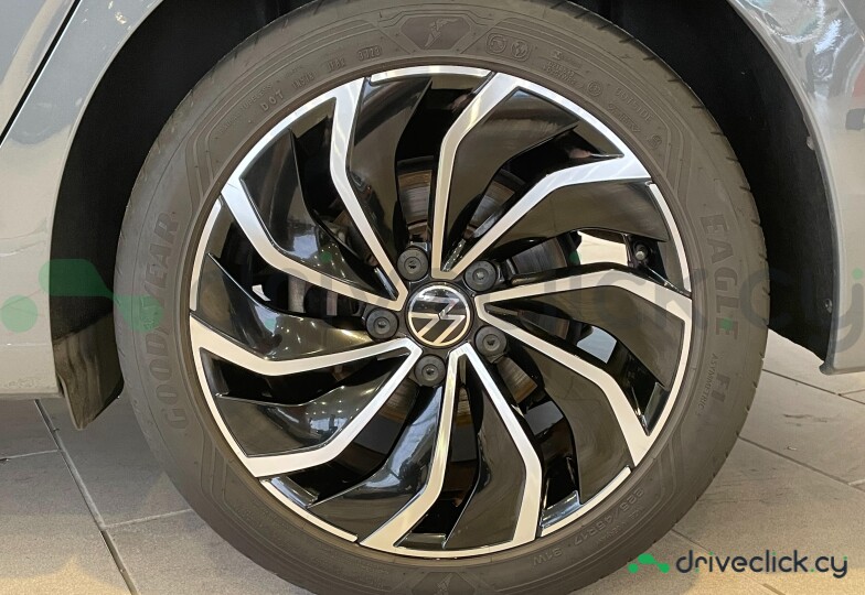 Volkswagen Golf Grey