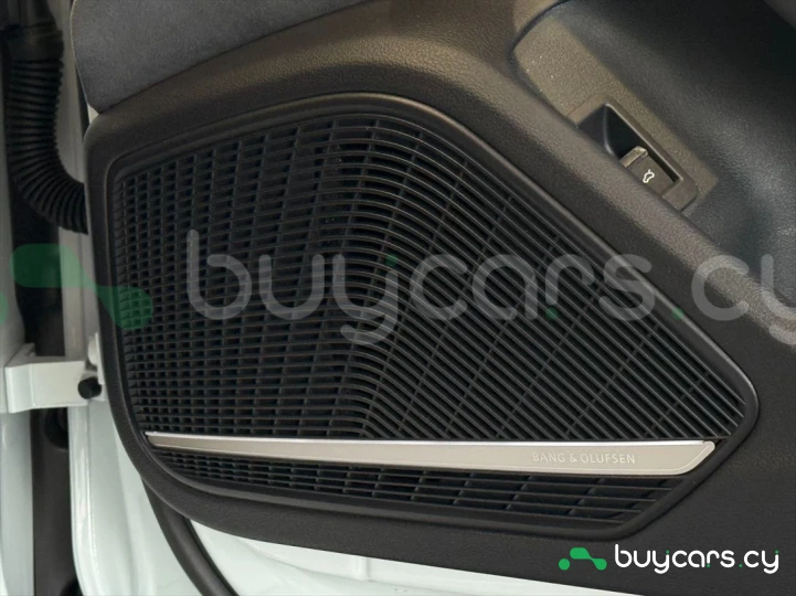 Audi S5 Sportback Белый