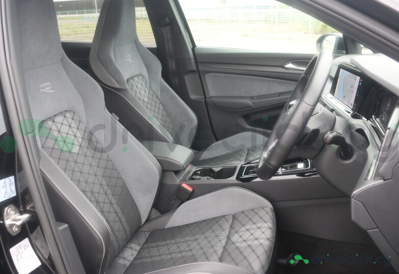 Volkswagen Golf Black