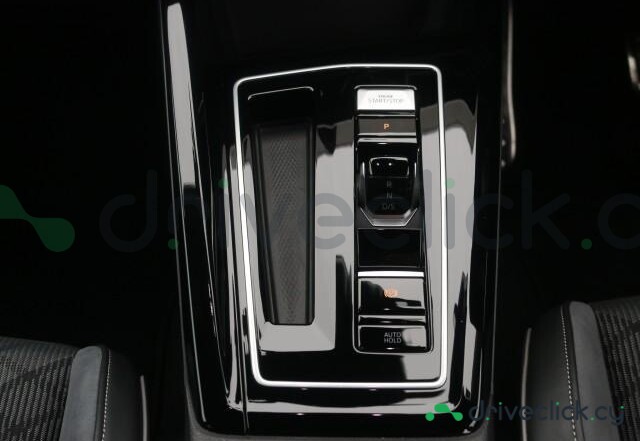 Volkswagen Golf Black