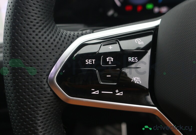 Volkswagen Golf Black