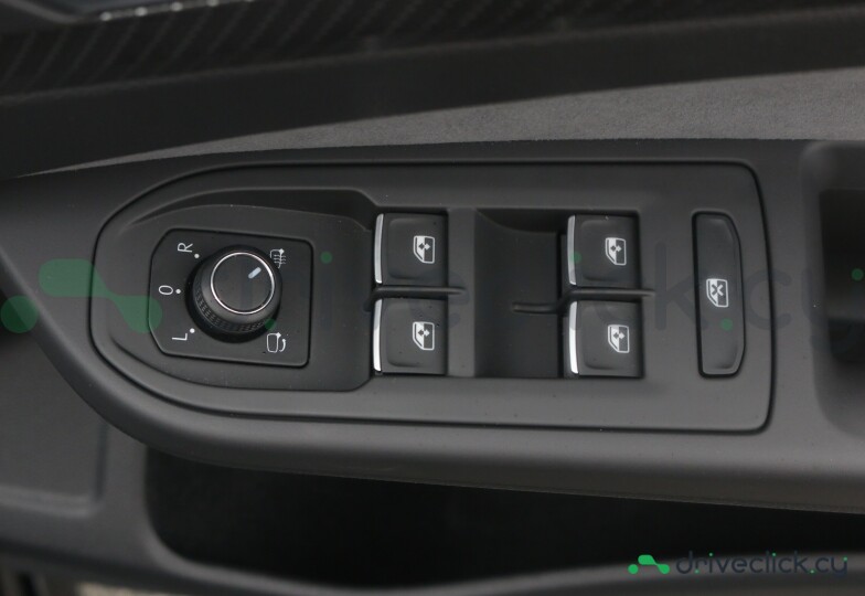 Volkswagen Golf Black