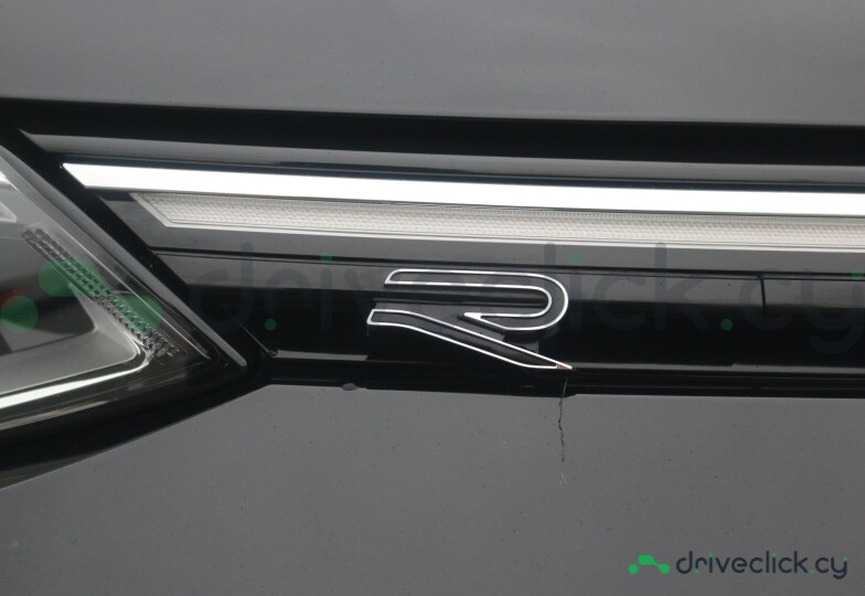 Volkswagen Golf Black
