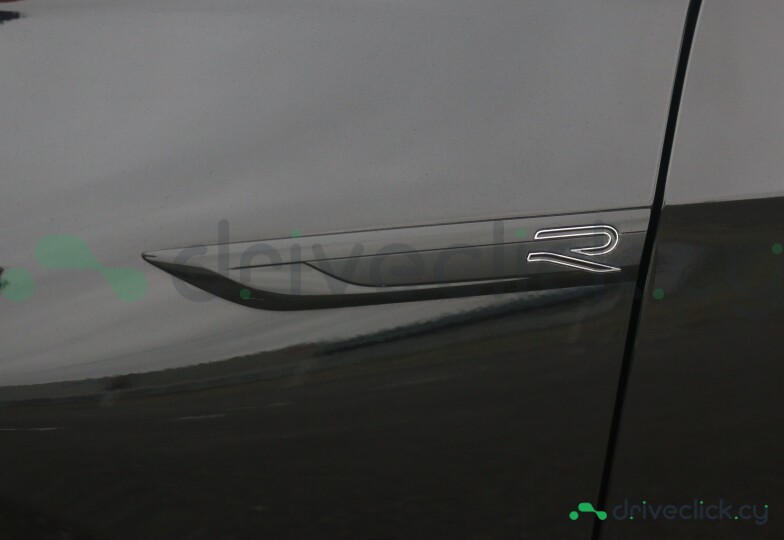 Volkswagen Golf Black