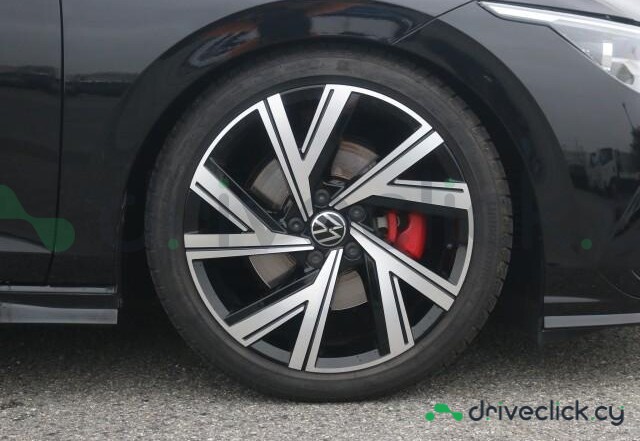 Volkswagen Golf Black