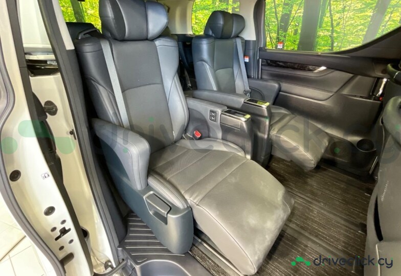 Toyota Alphard White