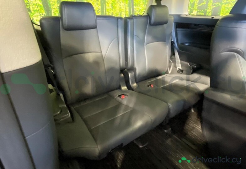 Toyota Alphard White