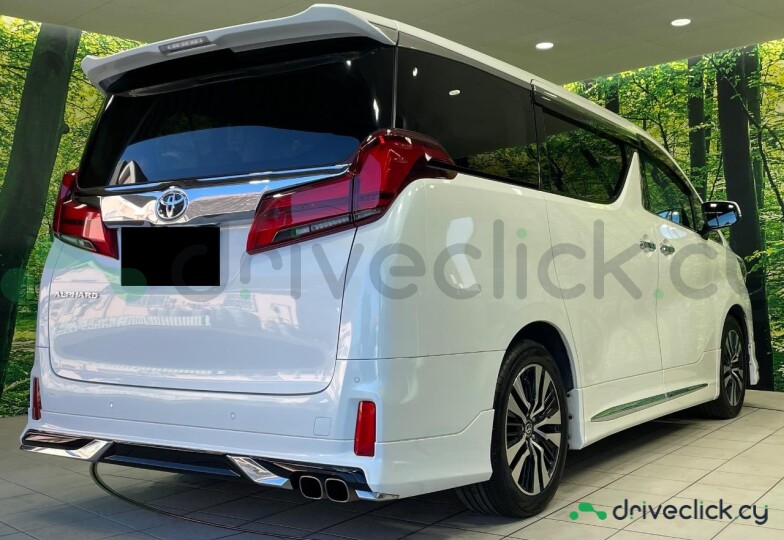 Toyota Alphard White