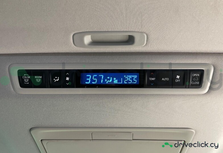 Toyota Alphard White