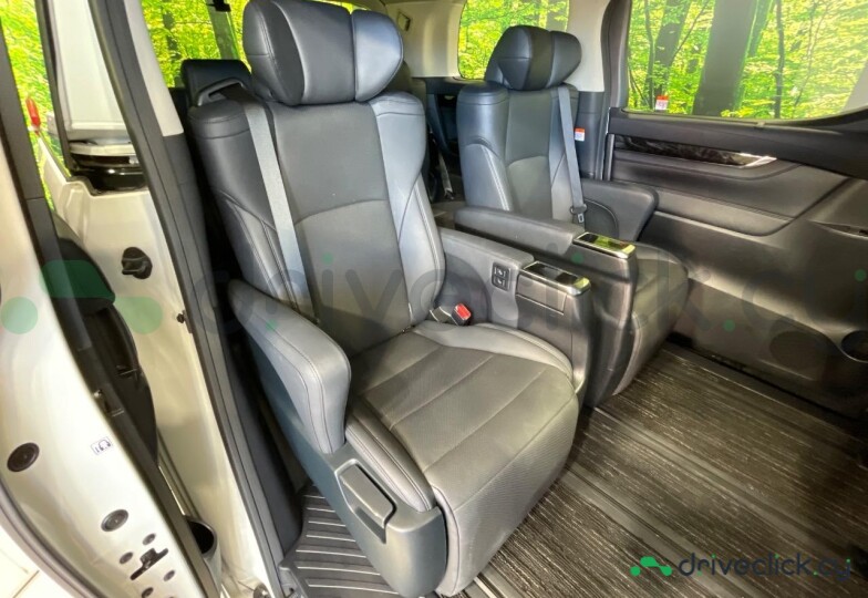 Toyota Alphard White