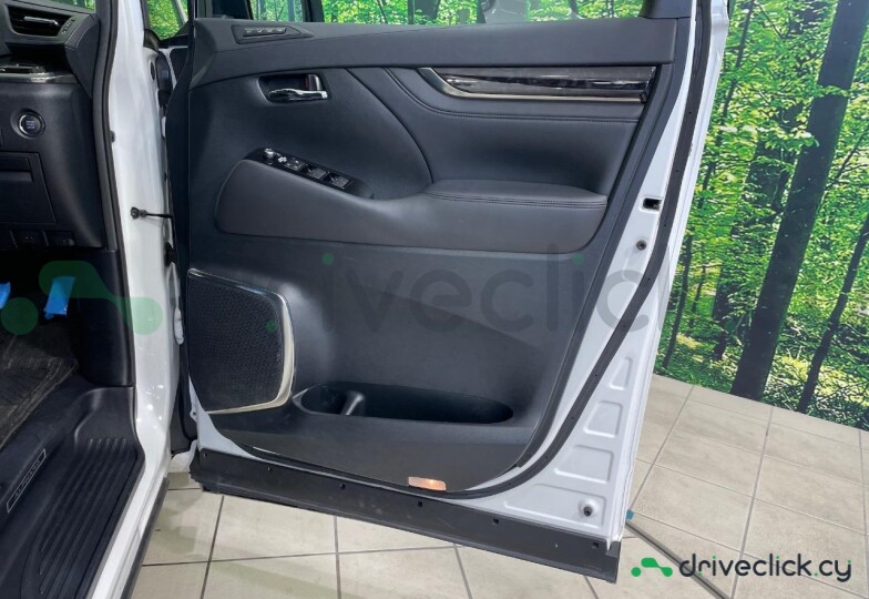 Toyota Alphard White