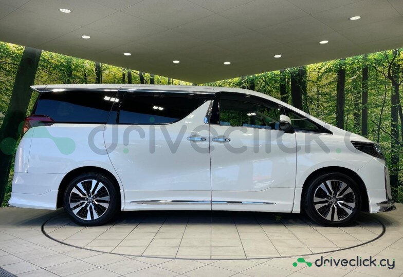 Toyota Alphard White