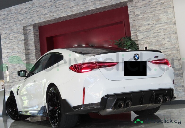 BMW M4 White