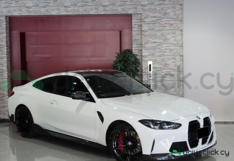 BMW M4 White