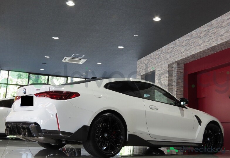 BMW M4 White
