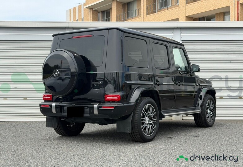 Mercedes G-class Black