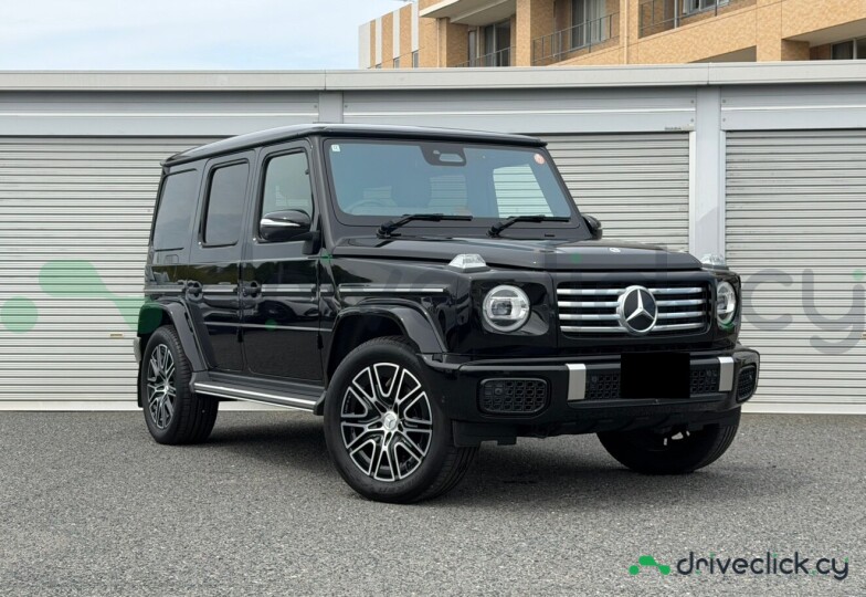 Mercedes G-class Black